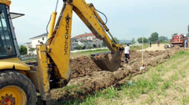 Arifbey Mahallesinde Yağmur Suyu Kanal Çalışması...