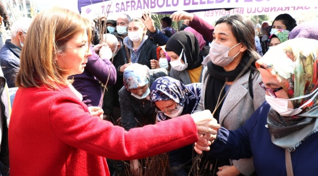 Halkımızı Fidanlarla Fidanları Toprakla Buluşturuyoruz