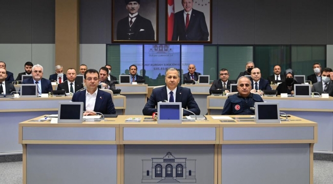 İSTANBUL BEKLENEN KAR YAĞIŞINA HAZIR