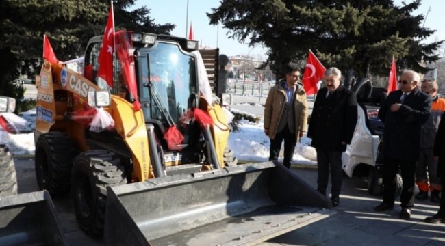 Melikgazi Belediyesi gücüne güç kattı filosuna 11 araç daha ekledi. 