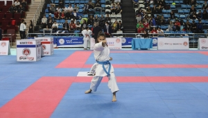 Karate turnuvasında heyecan bugün başladı