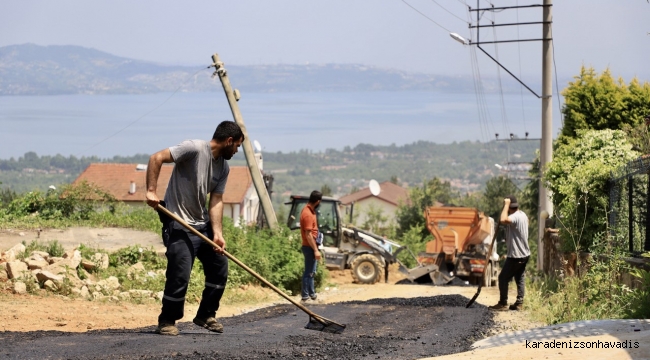 Mahmudiye’ye güçlü altyapı ve 200 ton asfalt 