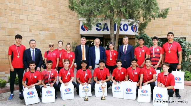 ADİL SANİ KONUKOĞLU SPOR LİSESİ ÖĞRENCİLERİNİN BAŞARISI