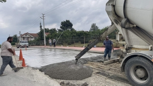 Arifiye Belediyesi Beton Yol Çalışmalarına Devam Ediyor..