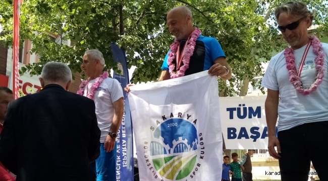 Büyükşehir sporcusu Isparta'dan altın madalya ile döndü