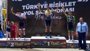 Genç pedaldan derece geldi