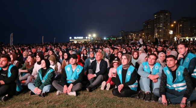 RİBEGEM GENÇLİK FESTİVALİ AÇIKHAVA SİNEMASI YOĞUN İLGİ GÖRDÜ