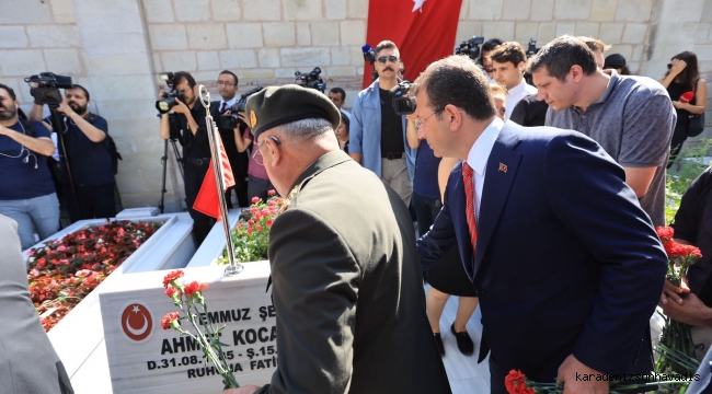 15 TEMMUZ ŞEHİTLERİ İBB ÖNÜNDE ANILDI