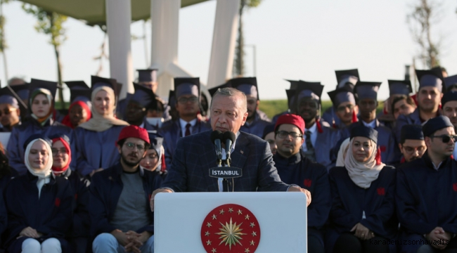 Cumhurbaşkanı Erdoğan, İbn Haldun Üniversitesi Mezuniyet Töreni’ne katıldı