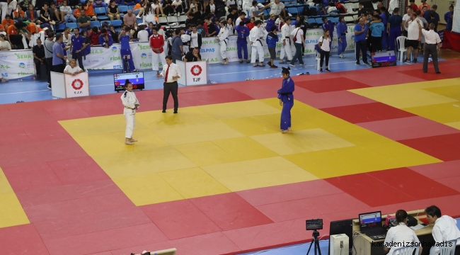 Judo turnuvasında Büyükşehir farkı; tam 97 madalya