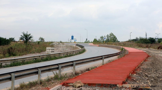 Arifiye Belediyesinden Toyota Caddesinde Yol Genişletme Çalışması...