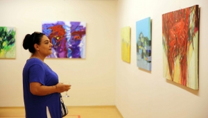 Ressam Durmuş’un, SANKO Sanat Galerisi’ndeki sergisi ilgi görüyor