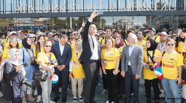 Beyoğlu Kültür Yolu Festivali 2500 fotoğrafçının katıldığı fotomaraton heyecanıyla başladı