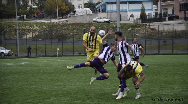 KASTAMONU İL ÖZEL İDARE : 3 KDZ.EREĞLİ BELEDİYESPOR : 2