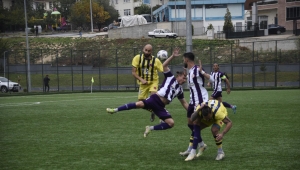 KASTAMONU İL ÖZEL İDARE : 3 KDZ.EREĞLİ BELEDİYESPOR : 2