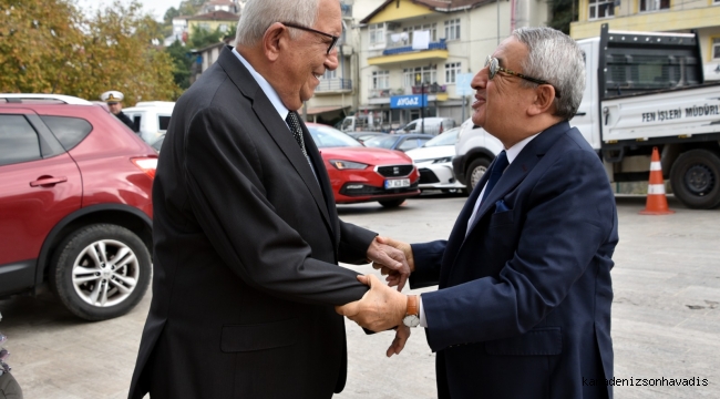 Eski Deniz Kuvvetleri Komutanı Metin Ataç, Başkan Posbıyık’ı Ziyaret Etti