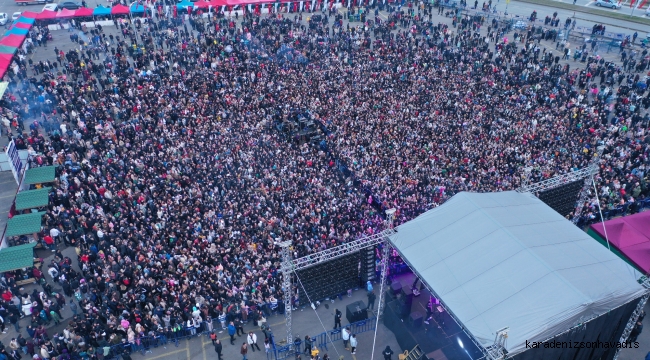 7. HAMSİ FESTİVALİNE KATILIM YOĞUN OLDU