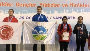 Kick boks turnuvasında Büyükşehirli sporcular kürsüde