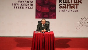 Yazar Yalsızuçanlar Sakaryalı okurlarıyla buluştu