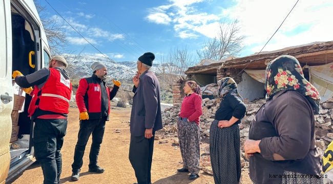 KIZILAY YIKINTI BİLGİSİ BULUNAN YAKLAŞIK 900 KÖYE YARDIM ULAŞTIRDI