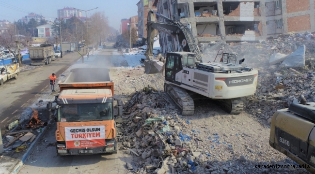 SAMSUN BÜYÜKŞEHİR TÜM GÜCÜYLE AFET BÖLGESİNDE