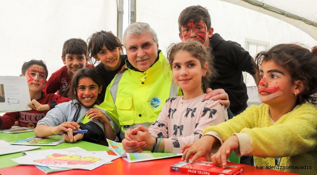 Yüce, çocukların mutluluğunu paylaştı 