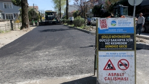 Erenler Zübeyde Hanım Caddesi bayrama hazırlanıyor