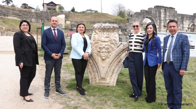 Kültür ve Turizm Bakanı Mehmet Nuri Ersoy’un eşi Düzce'de