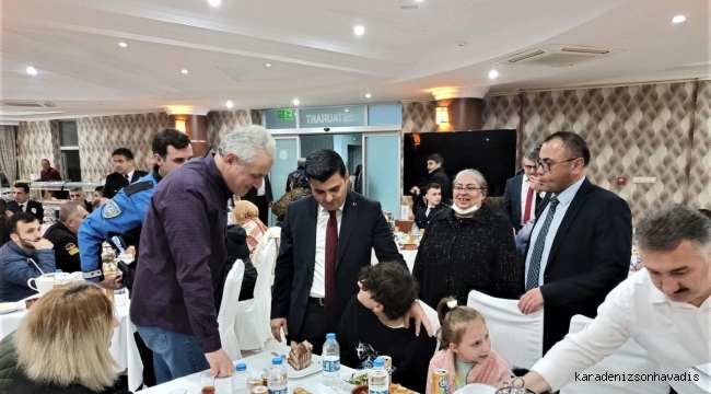 Rize Valiliğinden şehit yakınlarına iftar yemeği