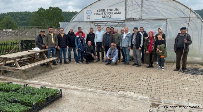 Uygulamalı Bahçıvanlık Kursu’nu tamamlayan 25 kursiyer katılım belgelerini aldı