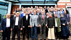 Bakan Osman Aşkın Bak, AK Parti Rize teşkilatıyla bir araya geldi