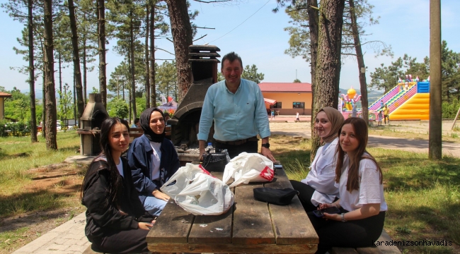 FERİZLİ BELEDİYESİ, ÇOCUKLARA YAZ TATİLİNE ÖZEL ETKİNLİK DÜZENLEDİ