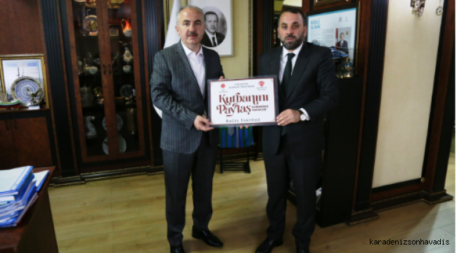 Rize Belediye Başkanı Rahmi Metin, kurban vekaletini TDV'ye verdi