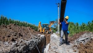 Büyükşehir’den Akyazı’nın güçlü altyapı ağına bin 500 metrelik kanalizasyon hattı