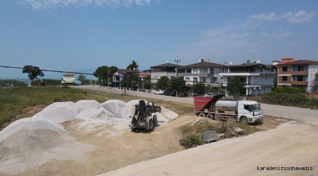 İznik Belediyesi'nden Yollara Sathi Kaplama Çalışması