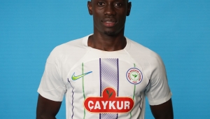 Rizespor, Oumar Diouf ile 4 yıllık anlaşma imzaladı