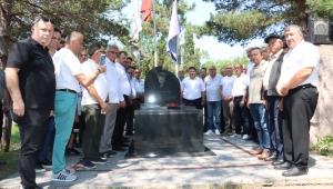 Şemsi Denizer kabri başında anıldı