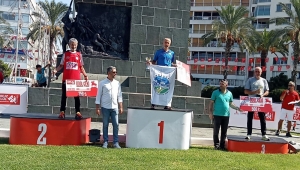 Sakarya Büyükşehirli atletizmciden arka arkaya 5 madalya