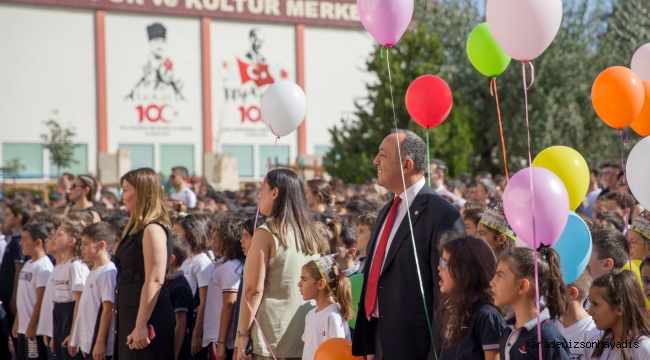 SANKO Okulları,yeni öğretim yılına Cumhuriyetin 100. yılı coşkusuyla ''Merhaba'' dedi