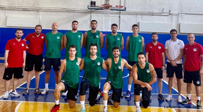 Sakarya Büyükşehir Basketbol hazırlık turnuvasında kupaya uzandı