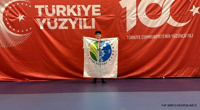 Sakarya Büyükşehir’in minik sporcusundan derece geldi