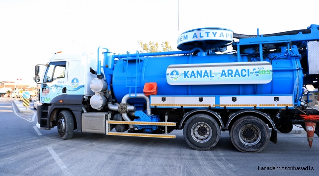 Büyükşehir vatandaşların sağlığı için Sapanca’da altyapı hatlarını temizliyor