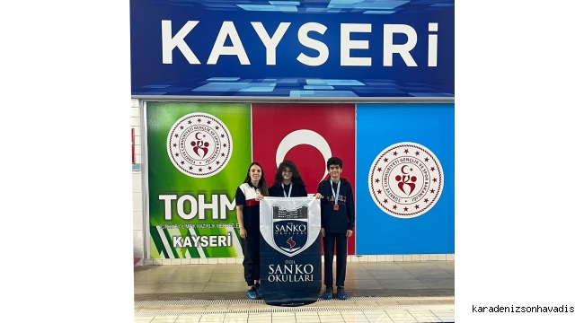 SANKO OKULLARI ÖĞRENCİLERİ TÜRKİYE YÜZME ŞAMPİYONASINA GİDİYOR