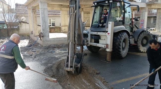 Fen işlerinden asfalt mesaisi