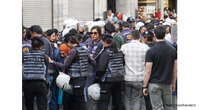 İsrail protestosuna ‘ters’ kelepçede 2 polis açığa alındı