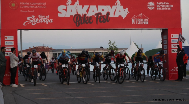 Gecenin sessizliğinde nefes kesen yarış: Night Cup Sakarya Bike Fest’e damga vurdu