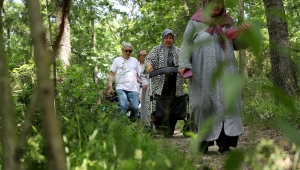 Yaşlılar Büyükşehir YADEM’le yeşilin tonları arasında gezintiye çıktı