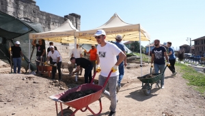 90 GÖNÜLLÜ PERSONEL KAZIYA DESTEK VERDİ