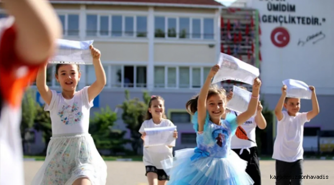 Bakan Tekin açıkladı! Ders saatleri kısalacak