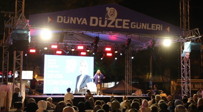 Yazar Sevda Türküsev Düzcelilerle buluştu